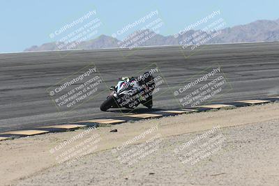 media/Oct-13-2025-Moto Forza (Mon) [[a66d839500]]/4-C Group/Session 2 (Bowl)/